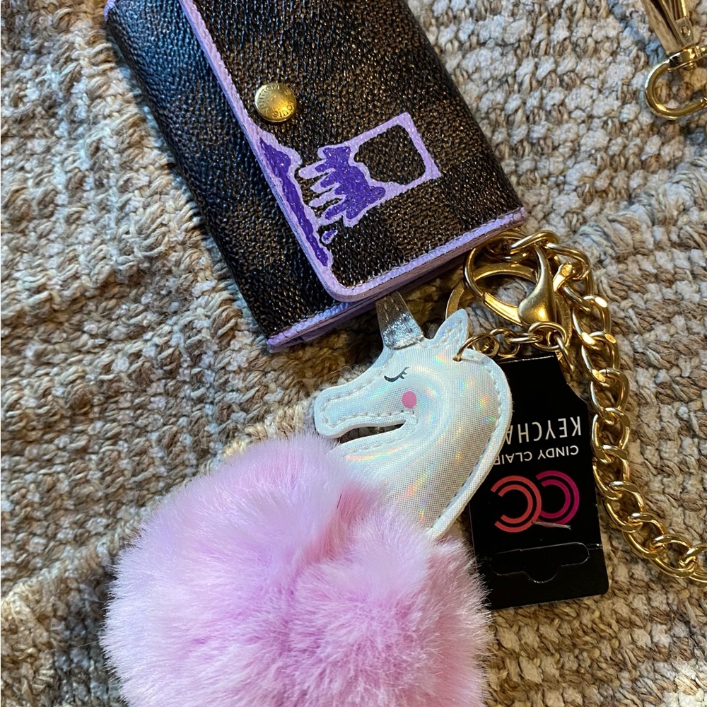 Louis Vuitton 6 Key Holder